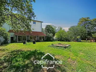 Maison, 330 m²