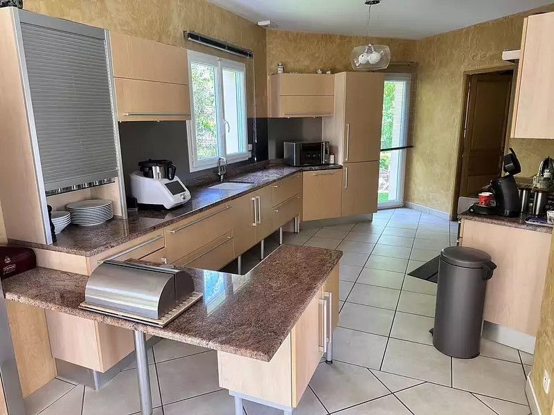 Maison, 200 m²