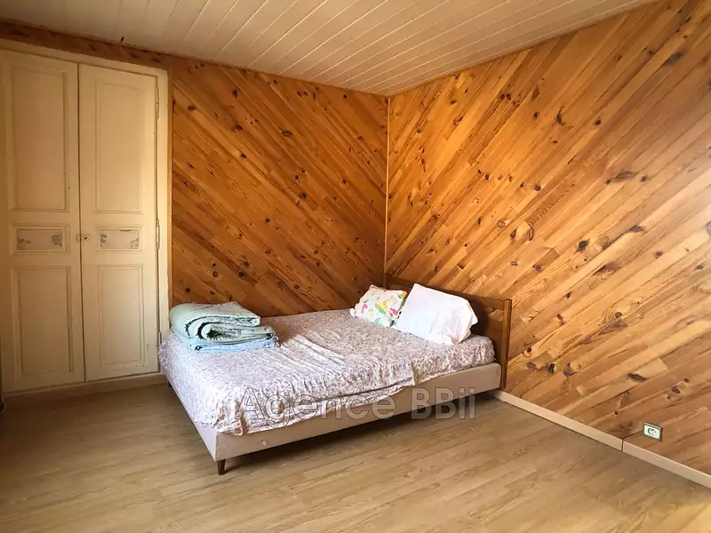 Maison, 240,68 m²
