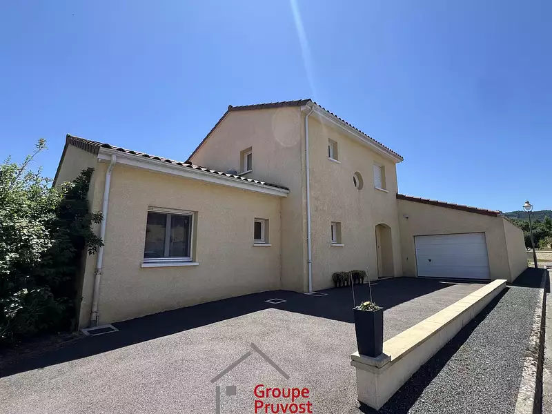 Maison, 174 m²