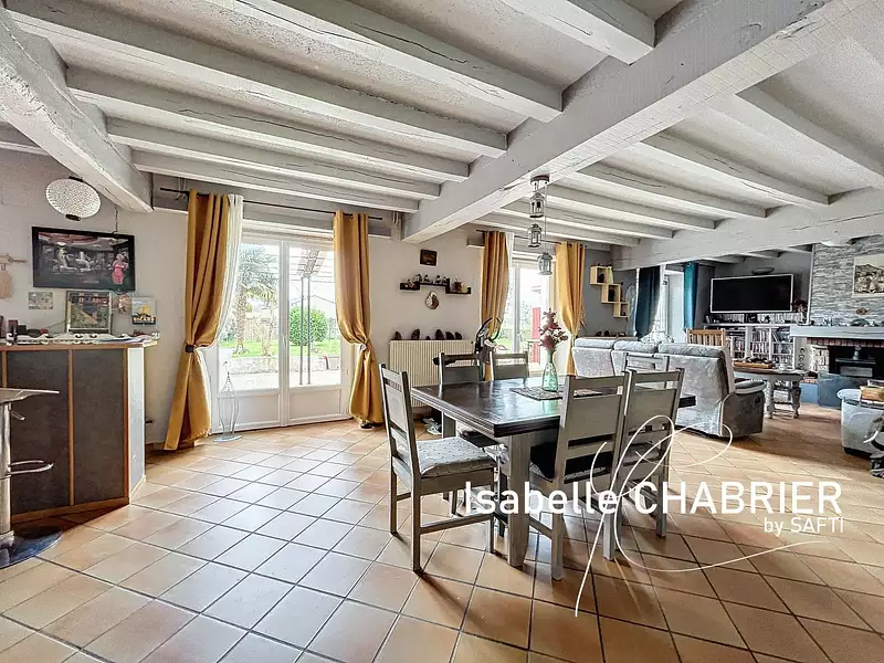 Maison, 217 m²