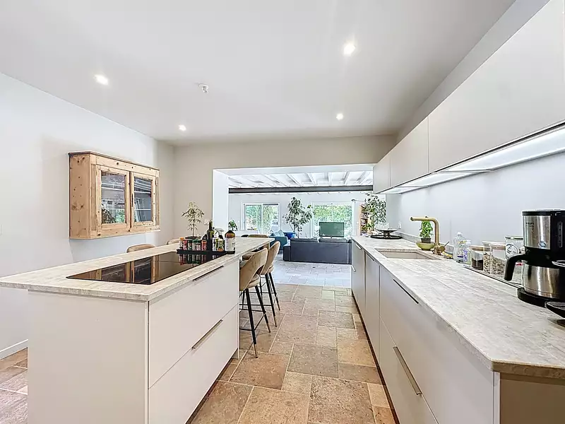 Maison, 260 m²