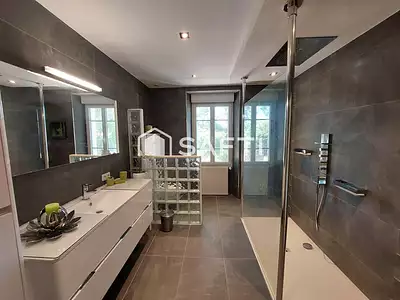 Maison, 634 m²