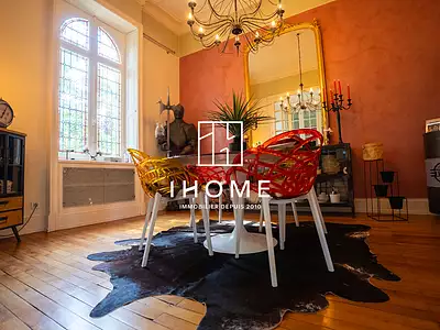Maison, 225 m²