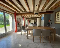 Maison, 261 m²