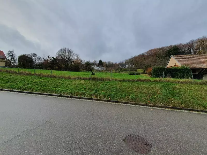 Terrain, 751 m²