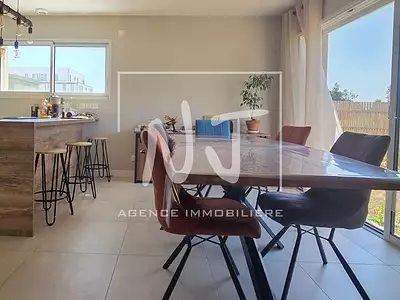 Maison, 106 m²