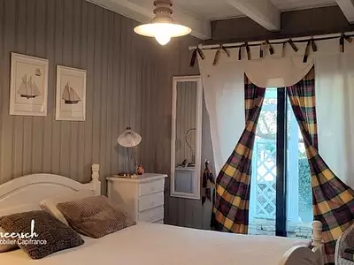 Maison, 250 m²