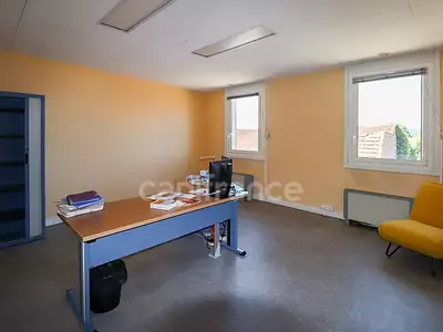 Immeuble, 170 m²
