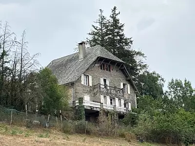 Maison, 240 m²