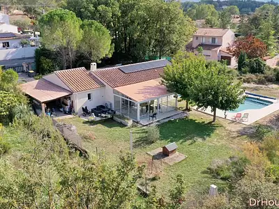 Maison, 142 m²