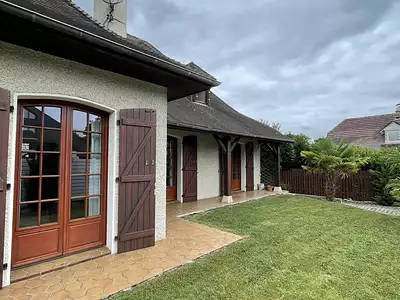 Maison, 168 m²