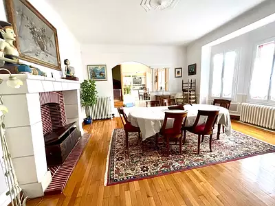 Maison, 225 m²