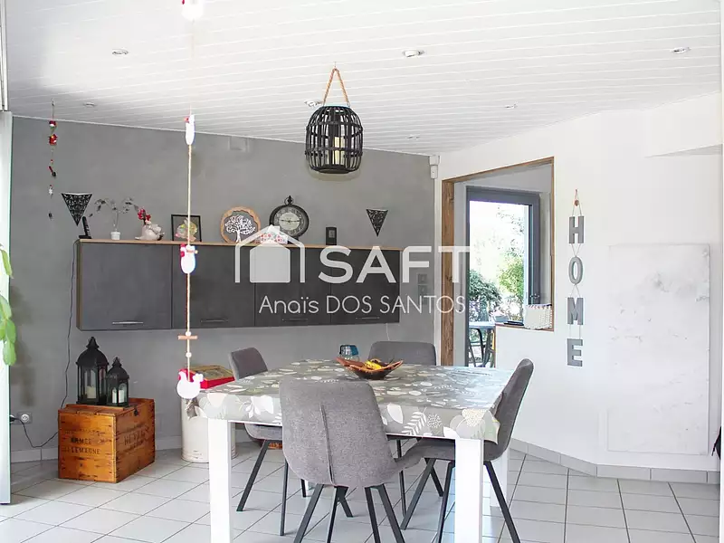 Maison, 207 m²