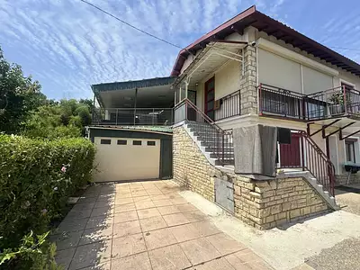 Maison, 190 m²