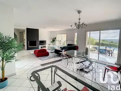Maison, 203 m²