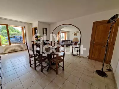 Maison, 208 m²