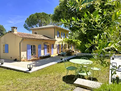 Maison, 169 m²