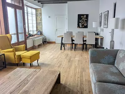 Maison, 196 m²