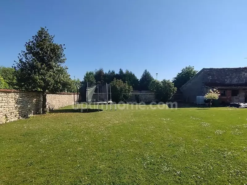 Maison, 270 m²