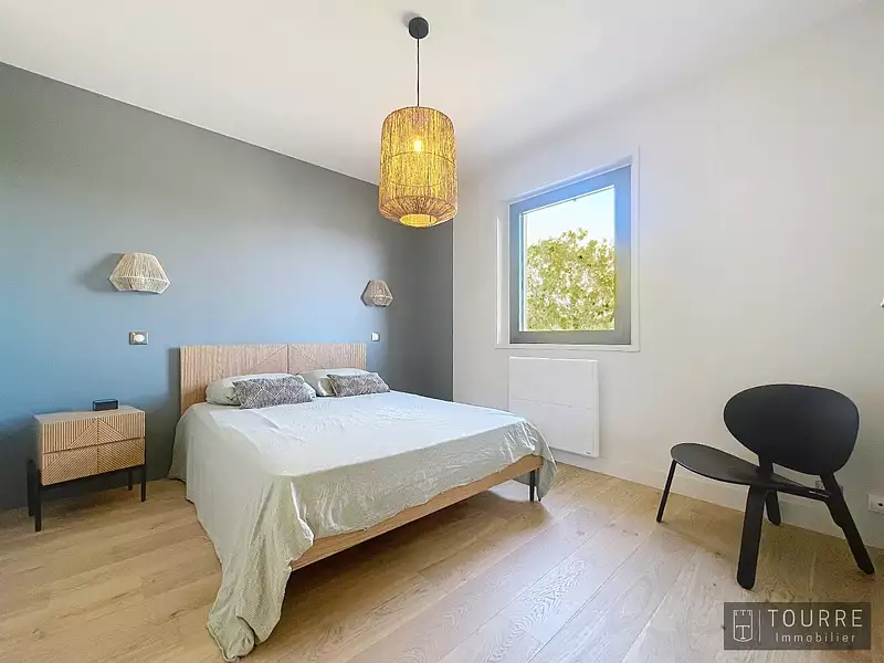 Maison, 240 m²