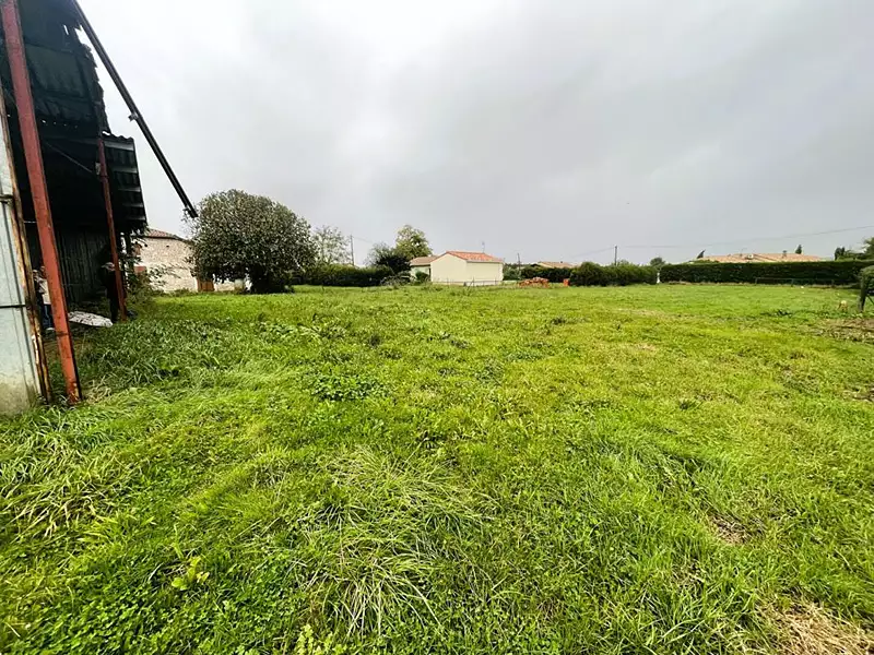 Terrain, 3 000 m²