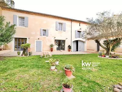 Maison, 335 m²