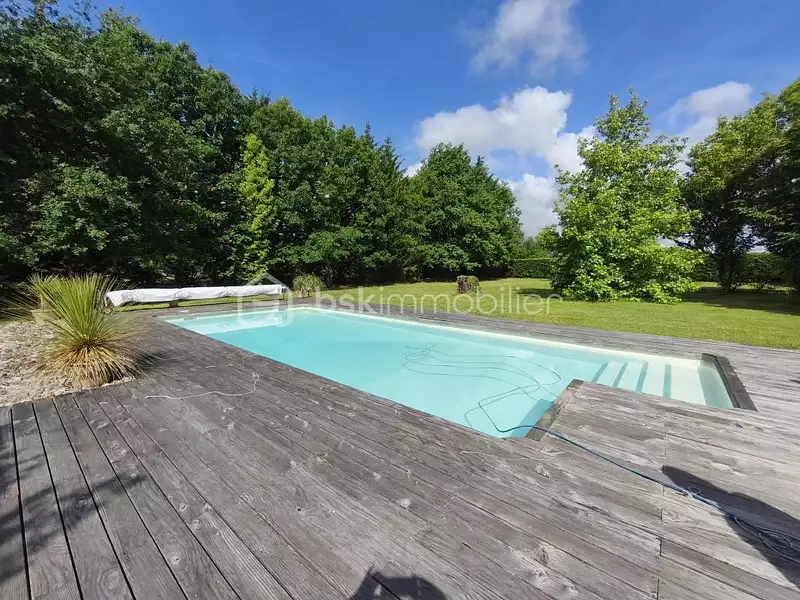 Maison, 221 m²