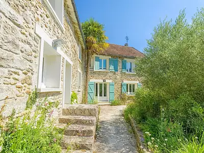 Maison, 280 m²