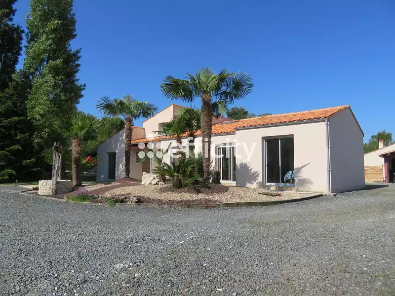 Maison, 212 m²