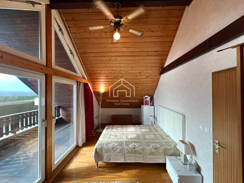 Maison, 196 m²