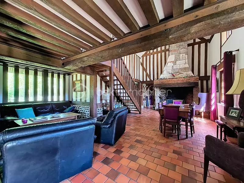 Maison, 255 m²