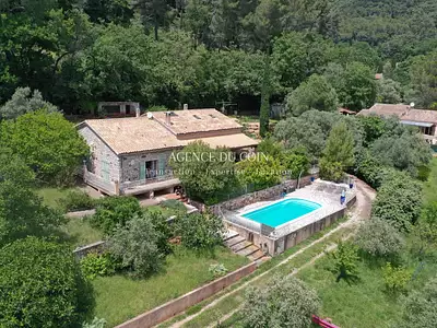 Maison, 250 m²