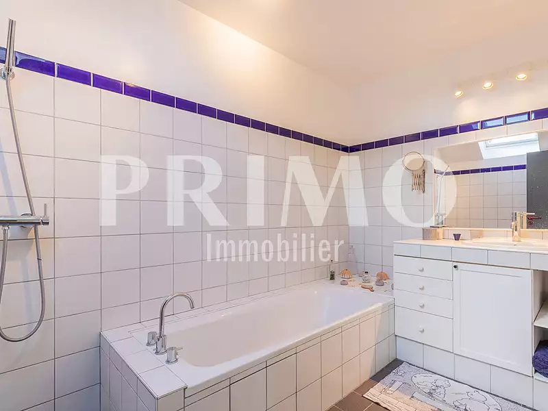 Maison, 170 m²