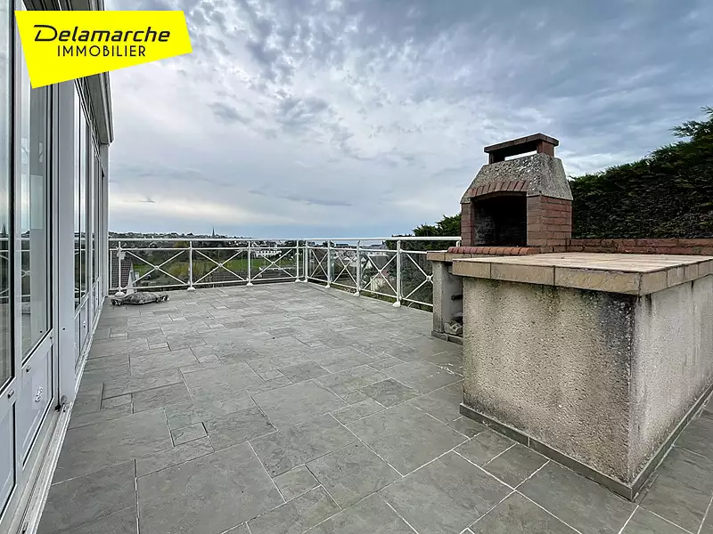 Maison, 256 m²
