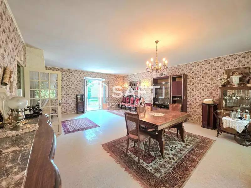 Maison, 180 m²