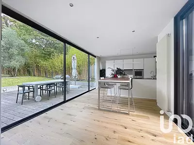 Maison, 197 m²