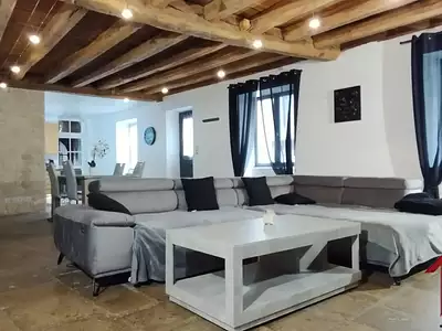 Maison, 242 m²