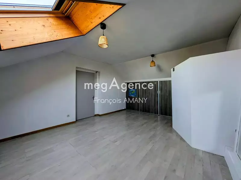 Maison, 350 m²