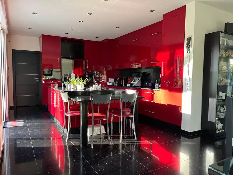 Maison, 340 m²