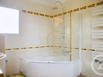 Maison, 285,44 m²
