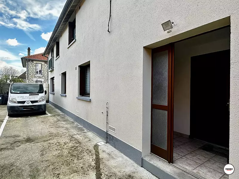 Maison, 256 m²
