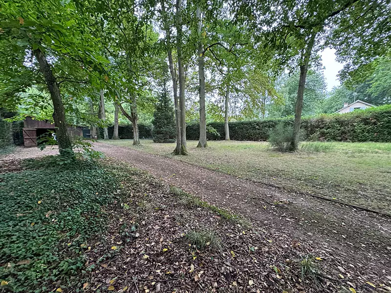 Terrain, 1 500 m²