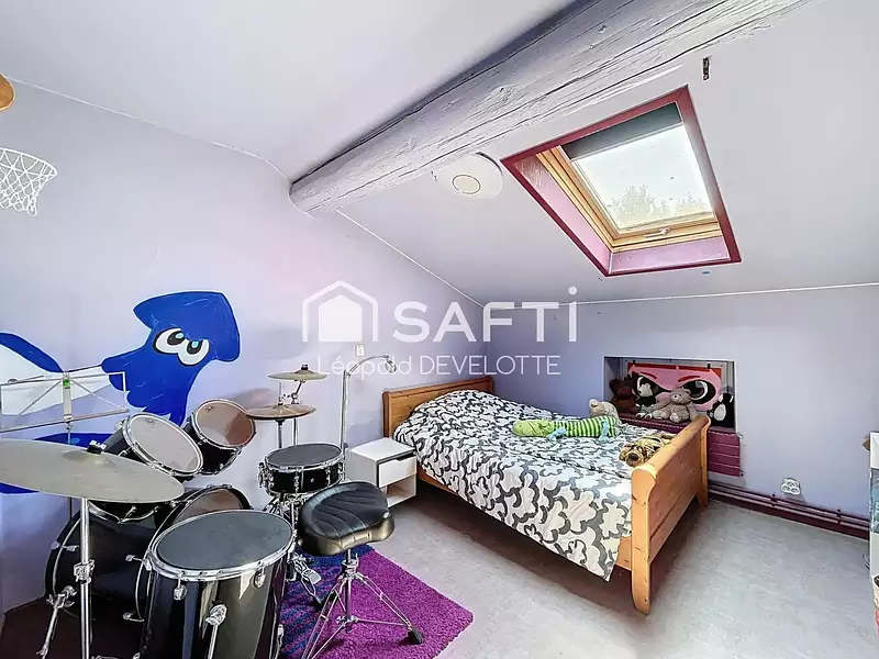 Maison, 166 m²