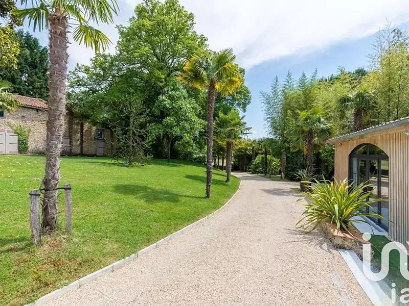 Maison, 400 m²