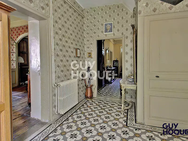 Maison, 303,84 m²