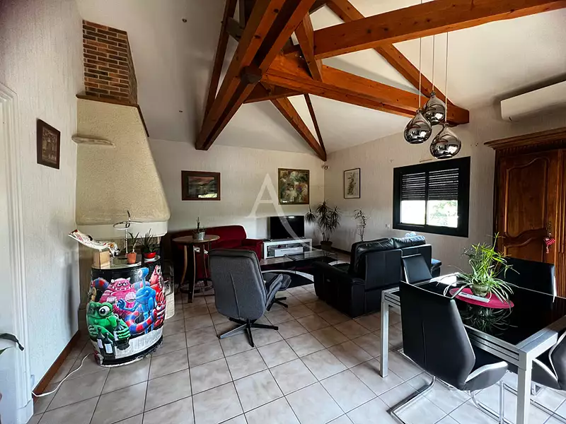 Maison, 202 m²
