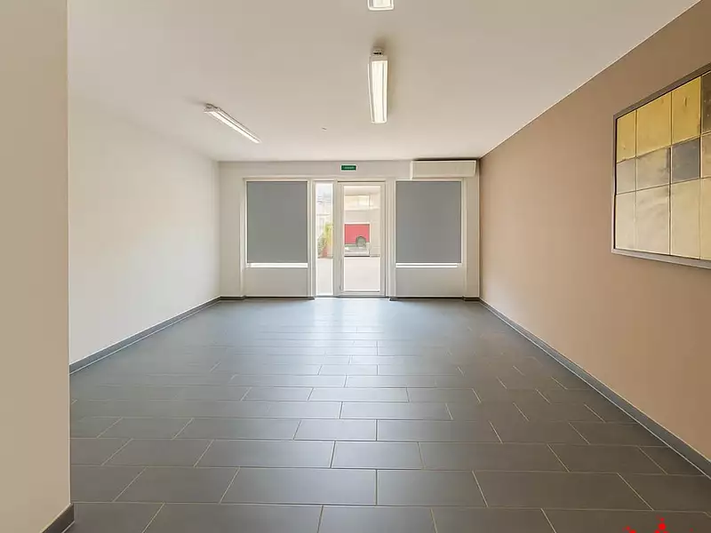 Divers, 60 m²