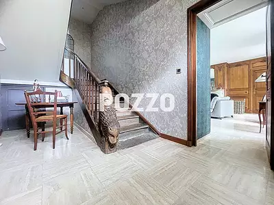 Maison, 330 m²