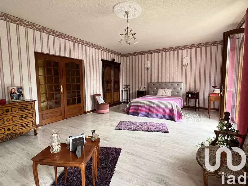 Maison, 274 m²